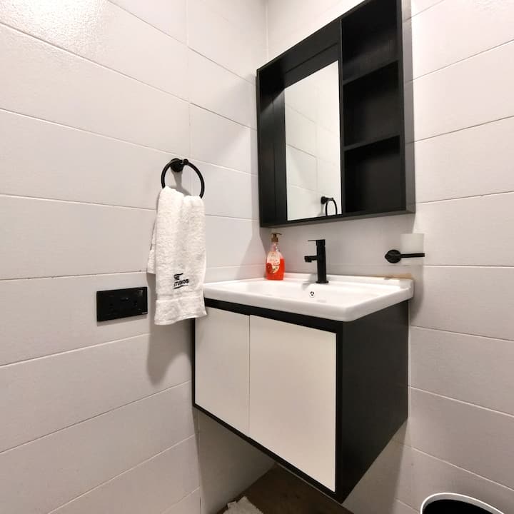 Executive Modern Studio @Osu +Free Airport Pickup