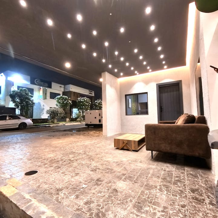 Executive Modern Studio @Osu +Free Airport Pickup