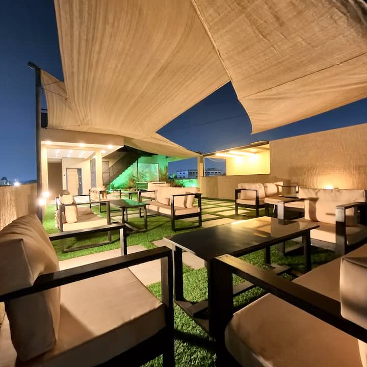 Executive Modern Studio @Osu +Free Airport Pickup