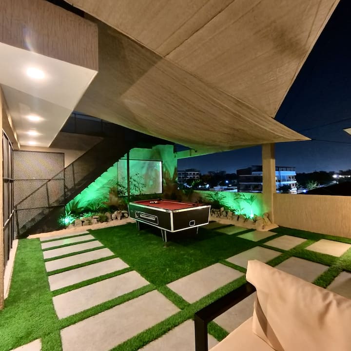 Executive Modern Studio @Osu +Free Airport Pickup